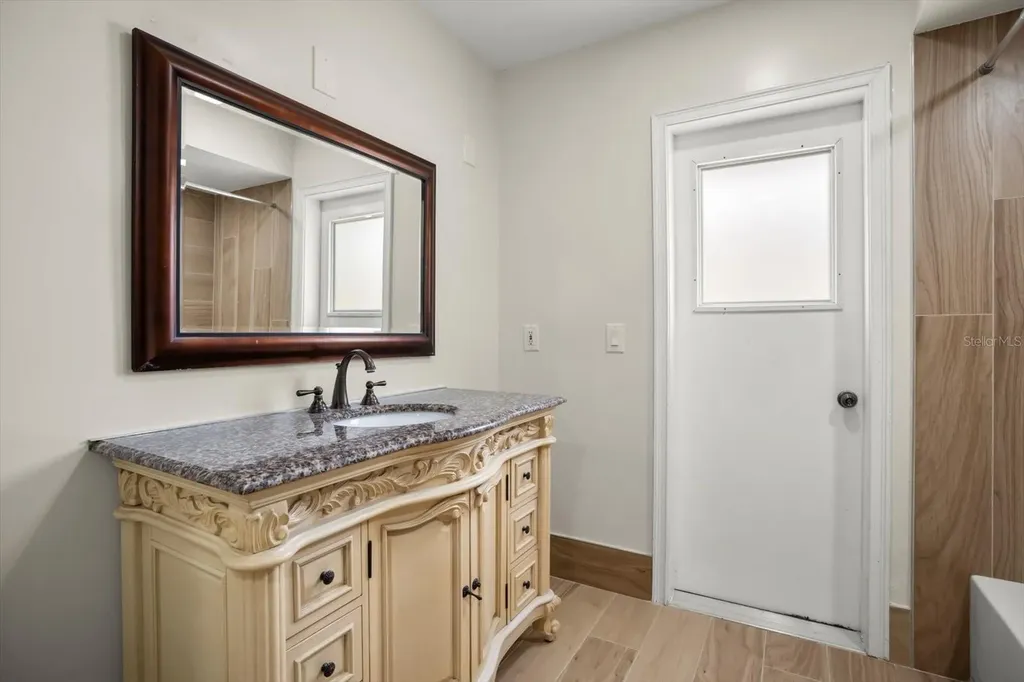 104 Valencia Loop Altamonte Springs FL 32714