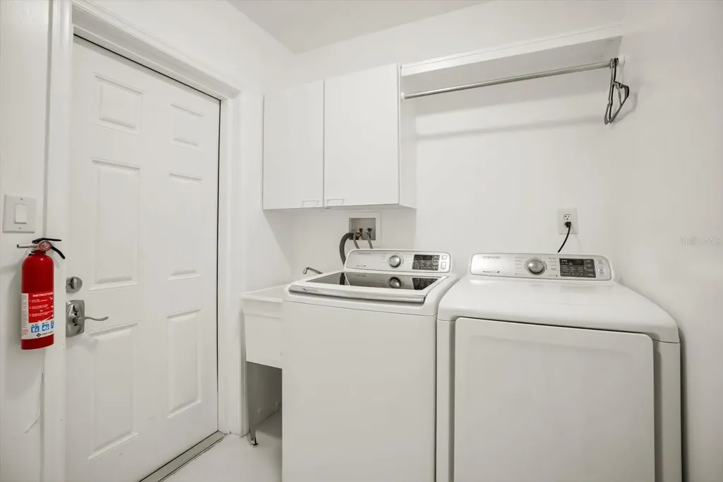 104 Valencia Loop Altamonte Springs FL 32714