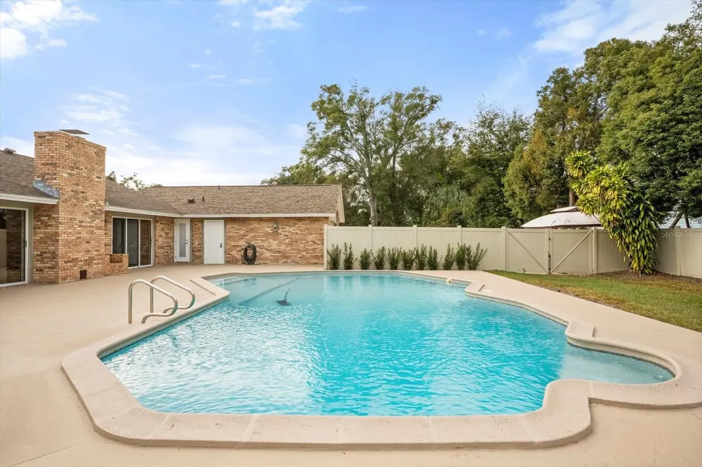 104 Valencia Loop Altamonte Springs FL 32714