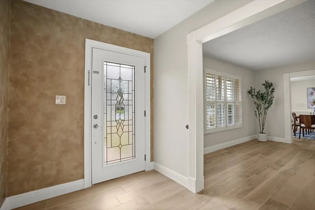 104 Valencia Loop Altamonte Springs FL 32714