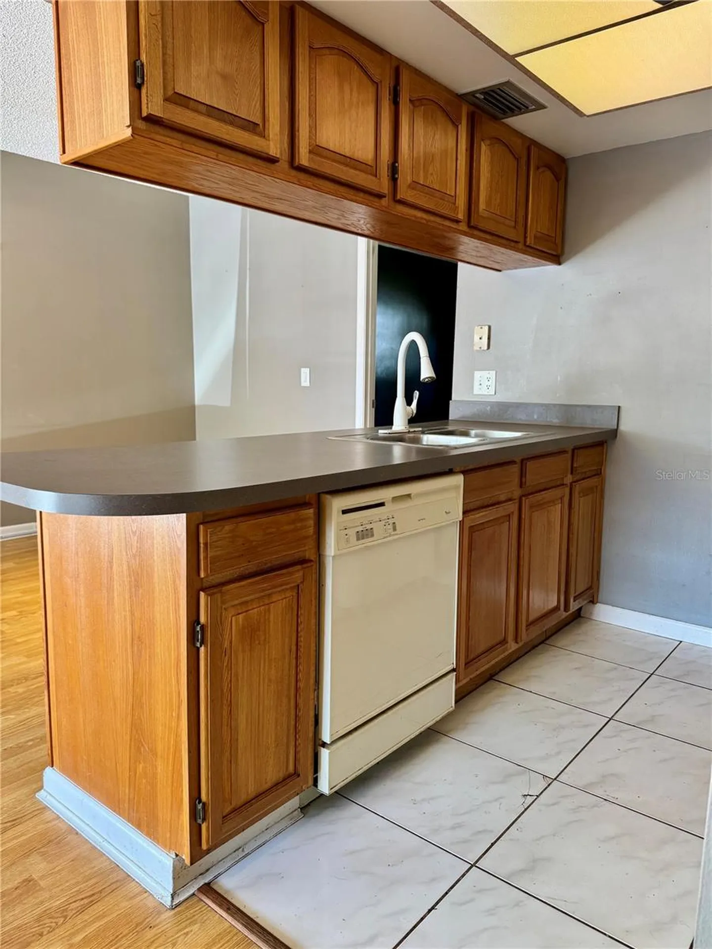 4506 S Oak Drive Tampa FL 33611