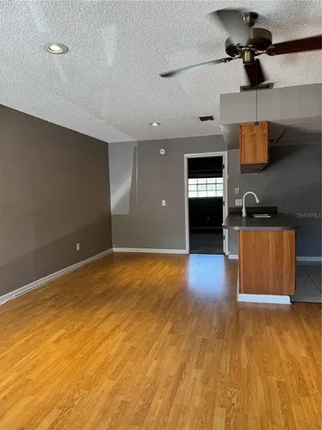 4506 S Oak Drive Tampa FL 33611