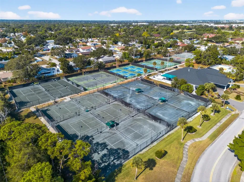 7917 Bayou Club Boulevard Seminole FL 33777