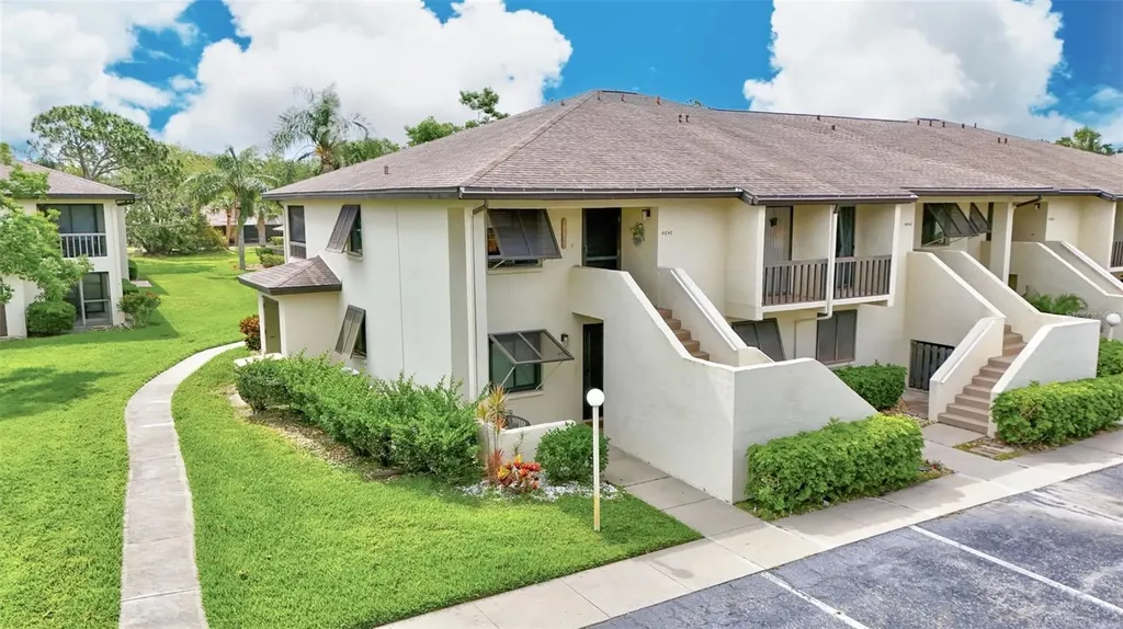 4646 Longwater Chase Sarasota FL 34235