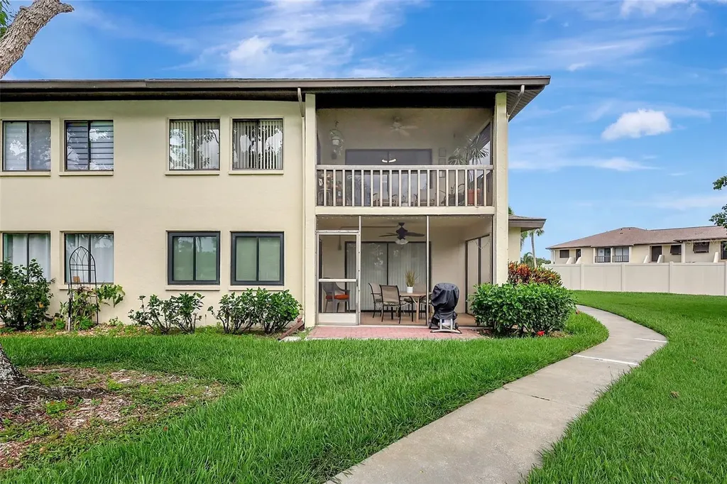 4646 Longwater Chase Sarasota FL 34235