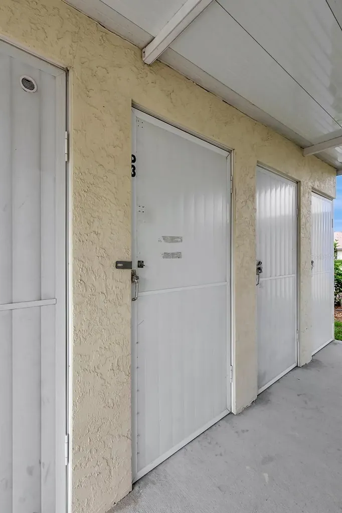 4646 Longwater Chase Sarasota FL 34235