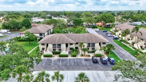4646 Longwater Chase Sarasota FL 34235