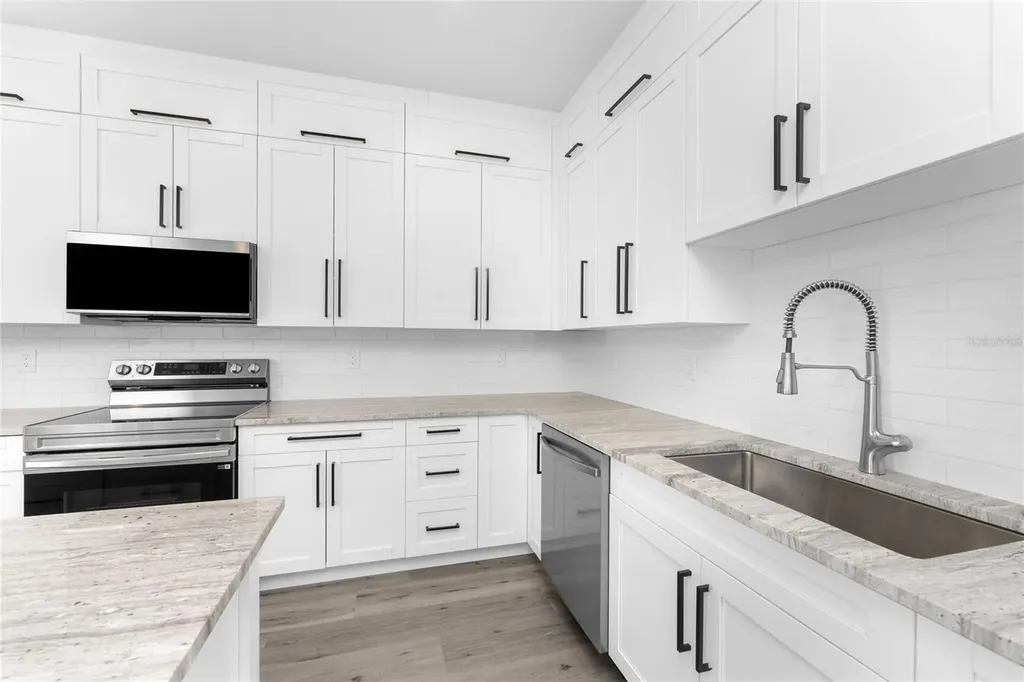 27 Bunker Court Rotonda West FL 33947