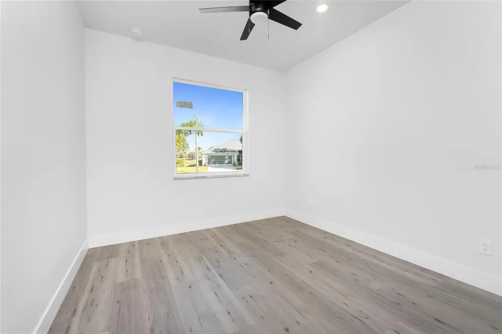 27 Bunker Court Rotonda West FL 33947