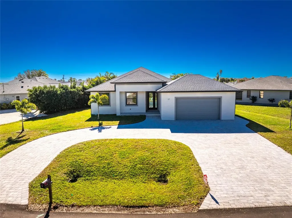 27 Bunker Court Rotonda West FL 33947