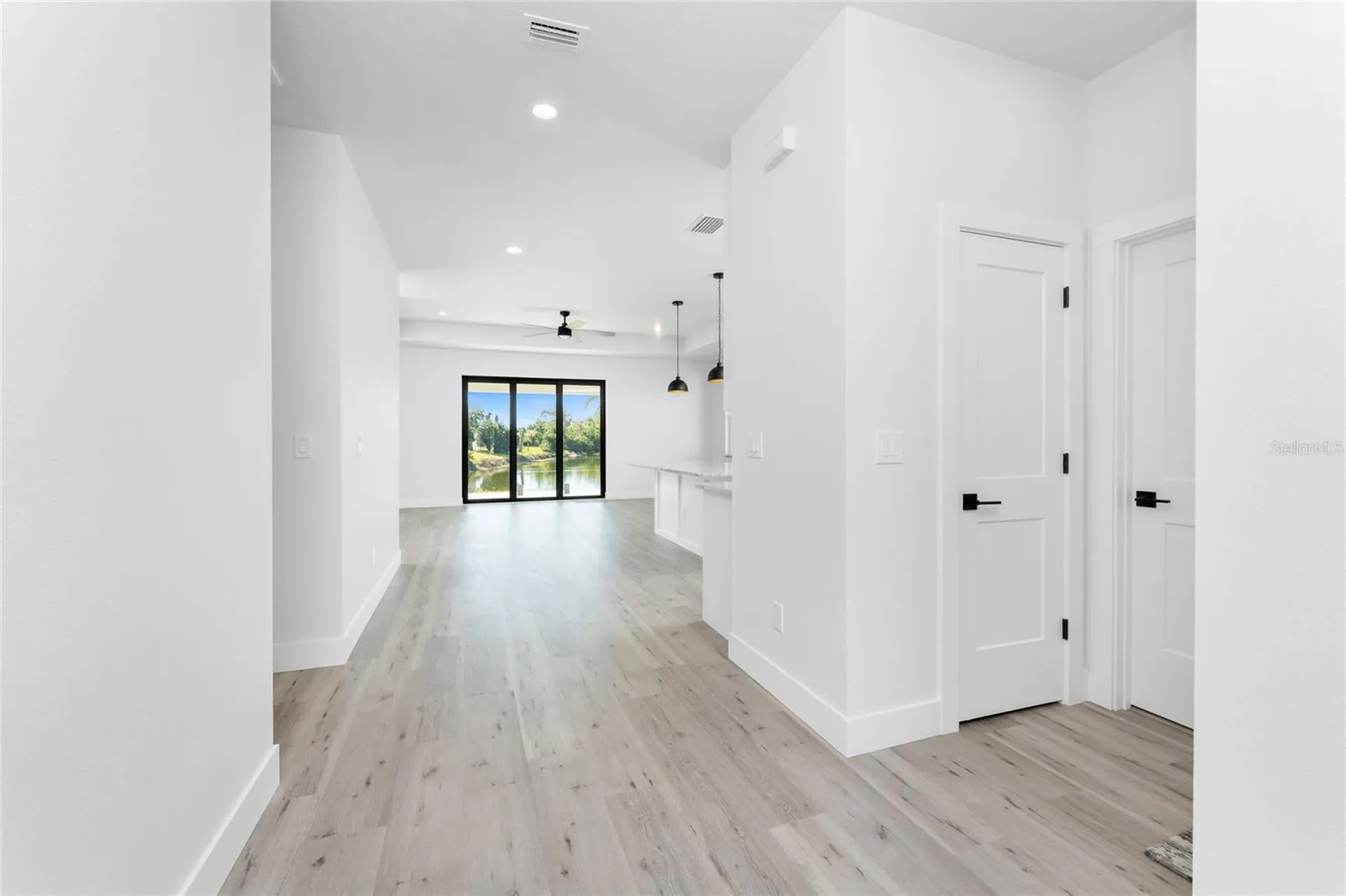 27 Bunker Court Rotonda West FL 33947