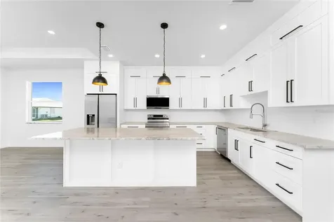 27 Bunker Court Rotonda West FL 33947