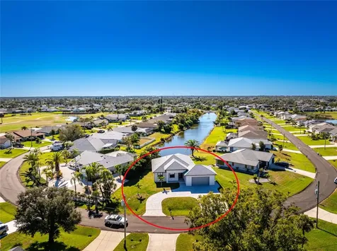 27 Bunker Court Rotonda West FL 33947