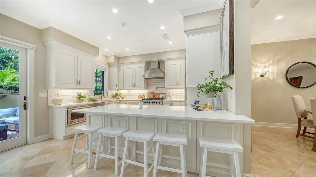 1513 Oak Street Sarasota FL 34236