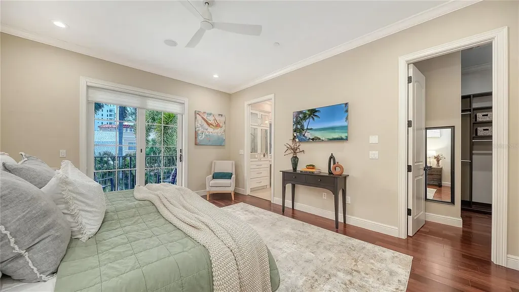 1513 Oak Street Sarasota FL 34236