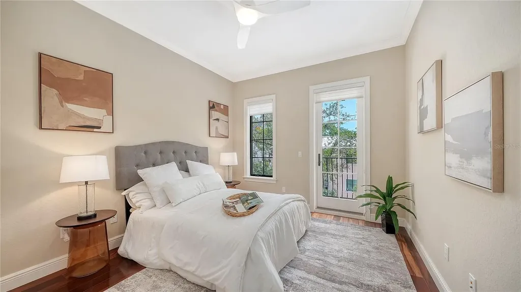 1513 Oak Street Sarasota FL 34236