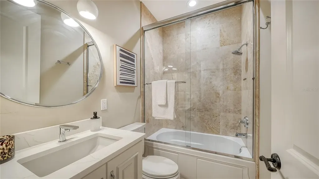 1513 Oak Street Sarasota FL 34236