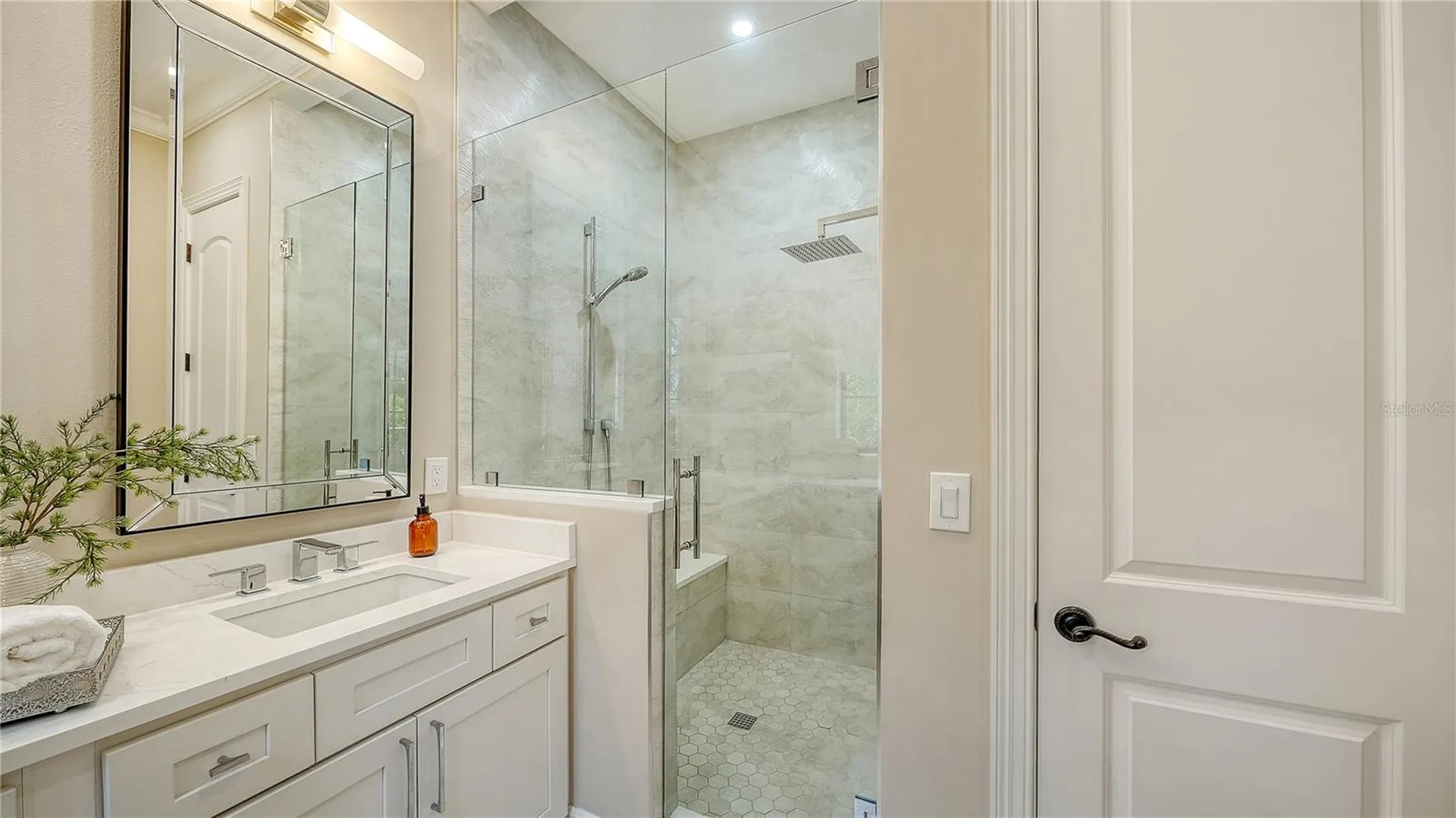 1513 Oak Street Sarasota FL 34236