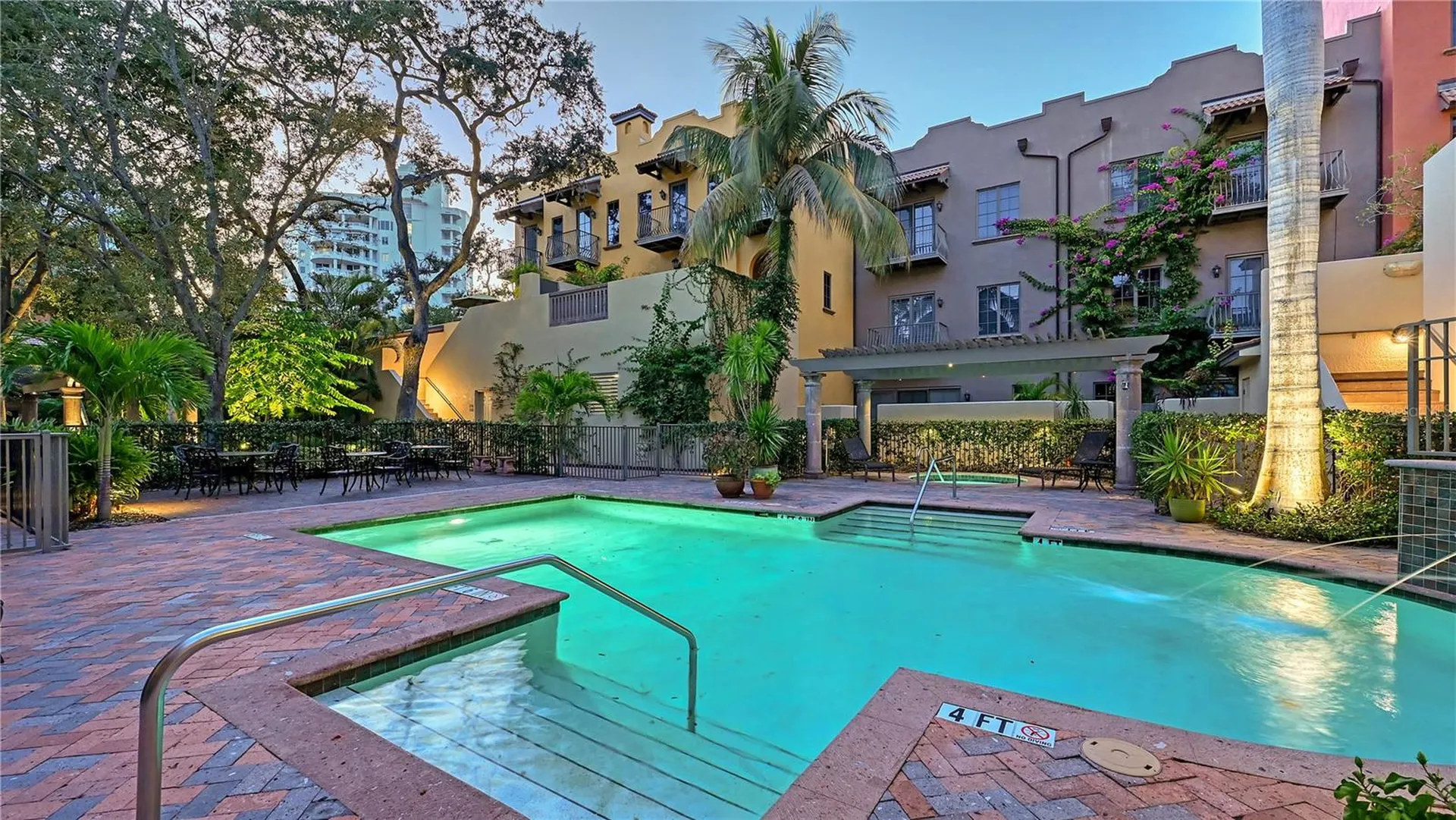 1513 Oak Street Sarasota FL 34236