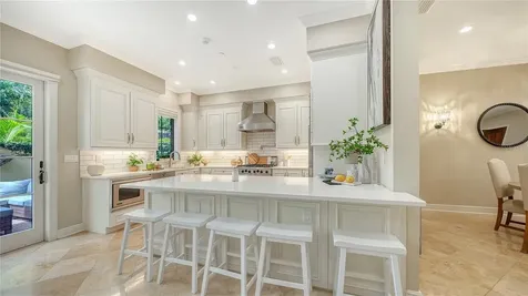 1513 Oak Street Sarasota FL 34236
