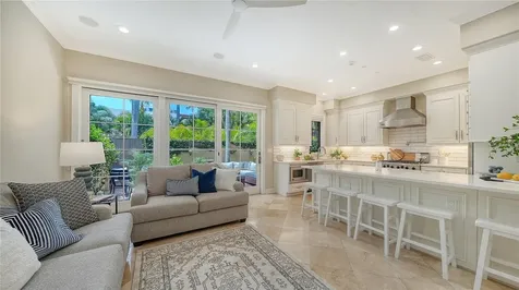 1513 Oak Street Sarasota FL 34236