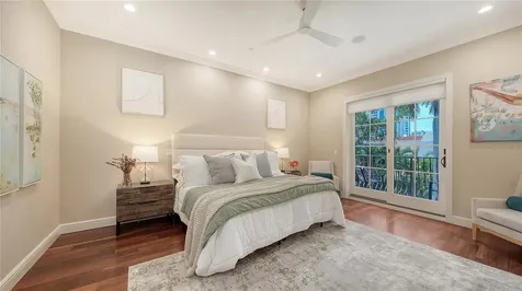 1513 Oak Street Sarasota FL 34236