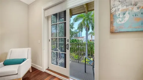 1513 Oak Street Sarasota FL 34236