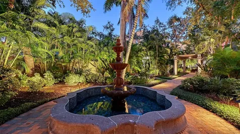1513 Oak Street Sarasota FL 34236