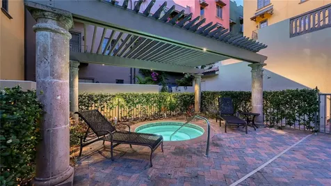 1513 Oak Street Sarasota FL 34236