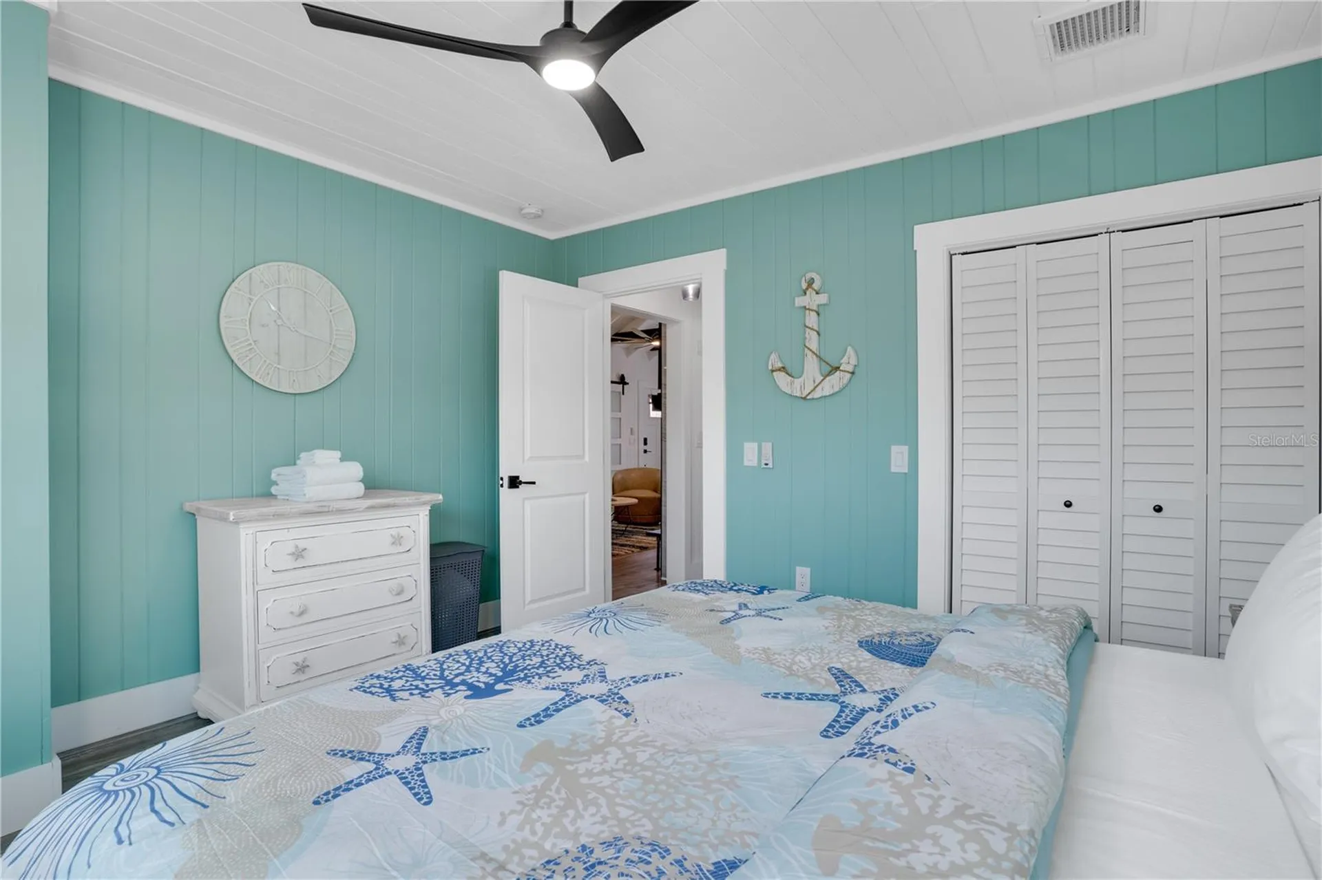 126 90th Avenue Treasure Island FL 33706
