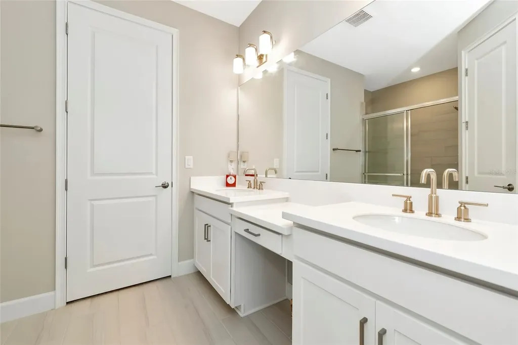 8097 Moonbeam Avenue Sarasota FL 34241