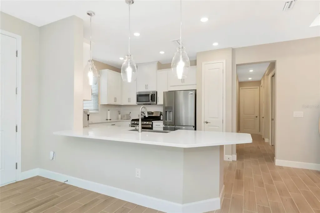 8097 Moonbeam Avenue Sarasota FL 34241