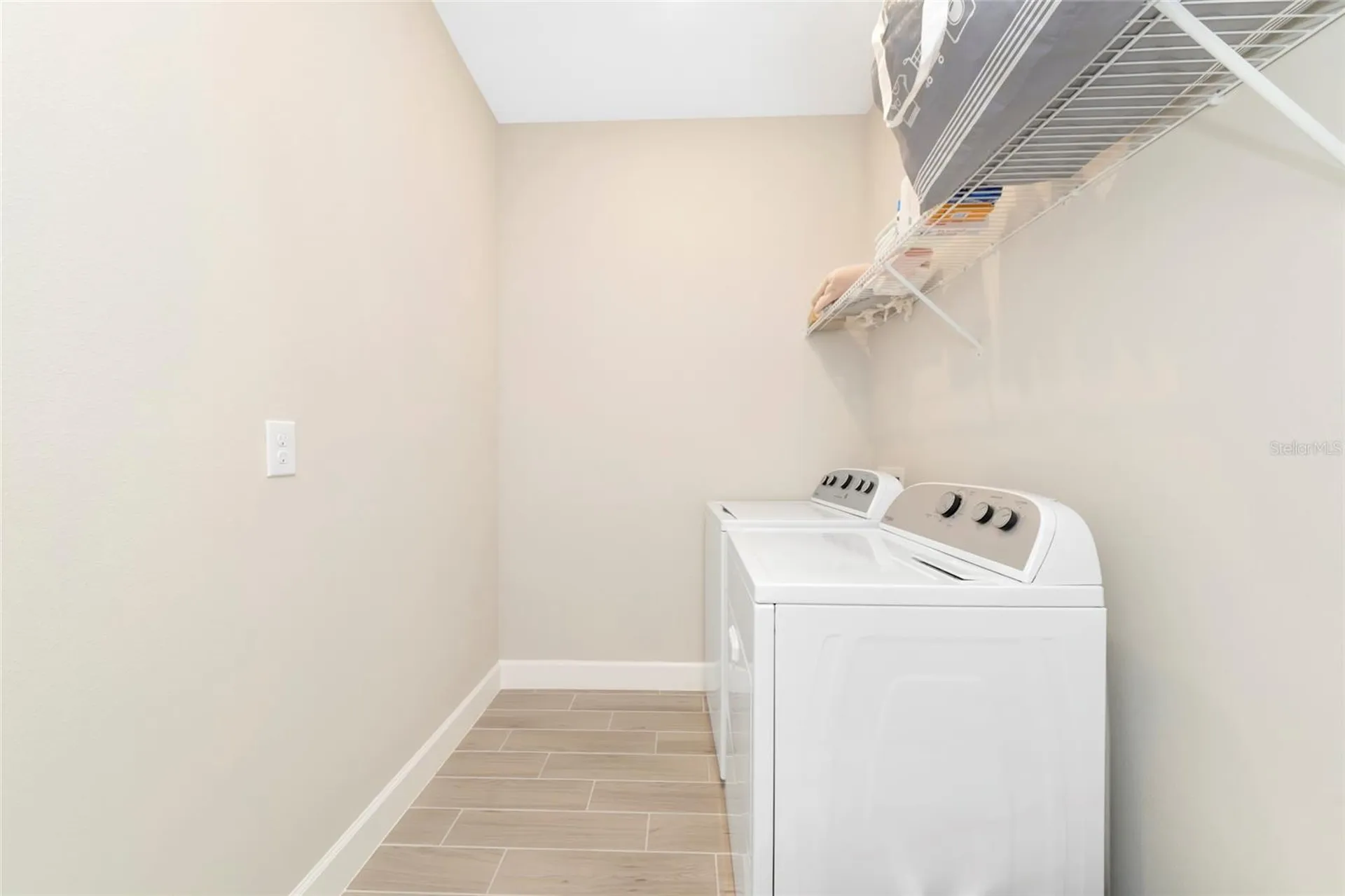 8097 Moonbeam Avenue Sarasota FL 34241