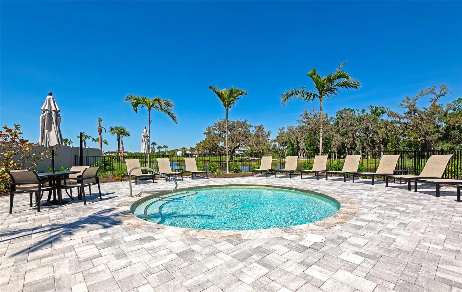8097 Moonbeam Avenue Sarasota FL 34241