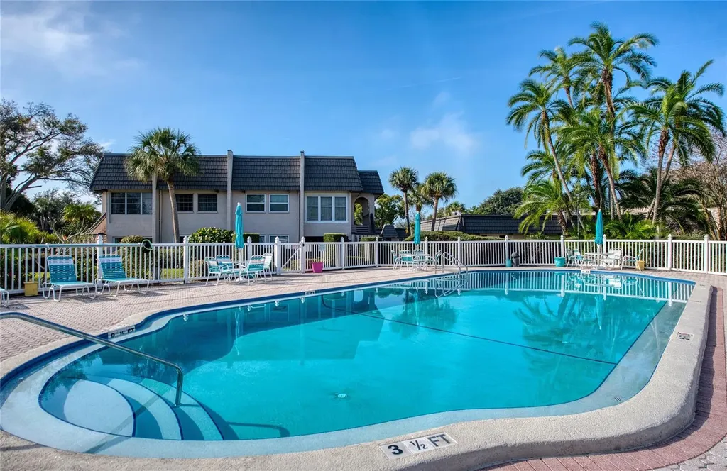 2206 Cordova Green Seminole FL 33777