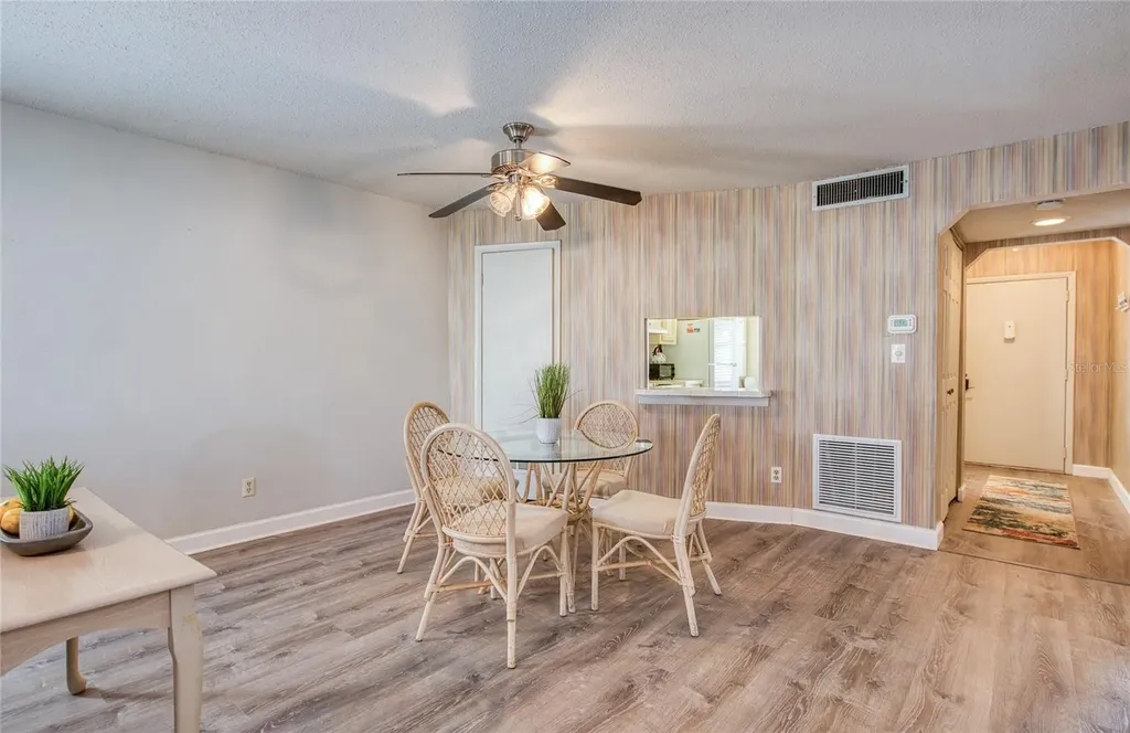 2206 Cordova Green Seminole FL 33777