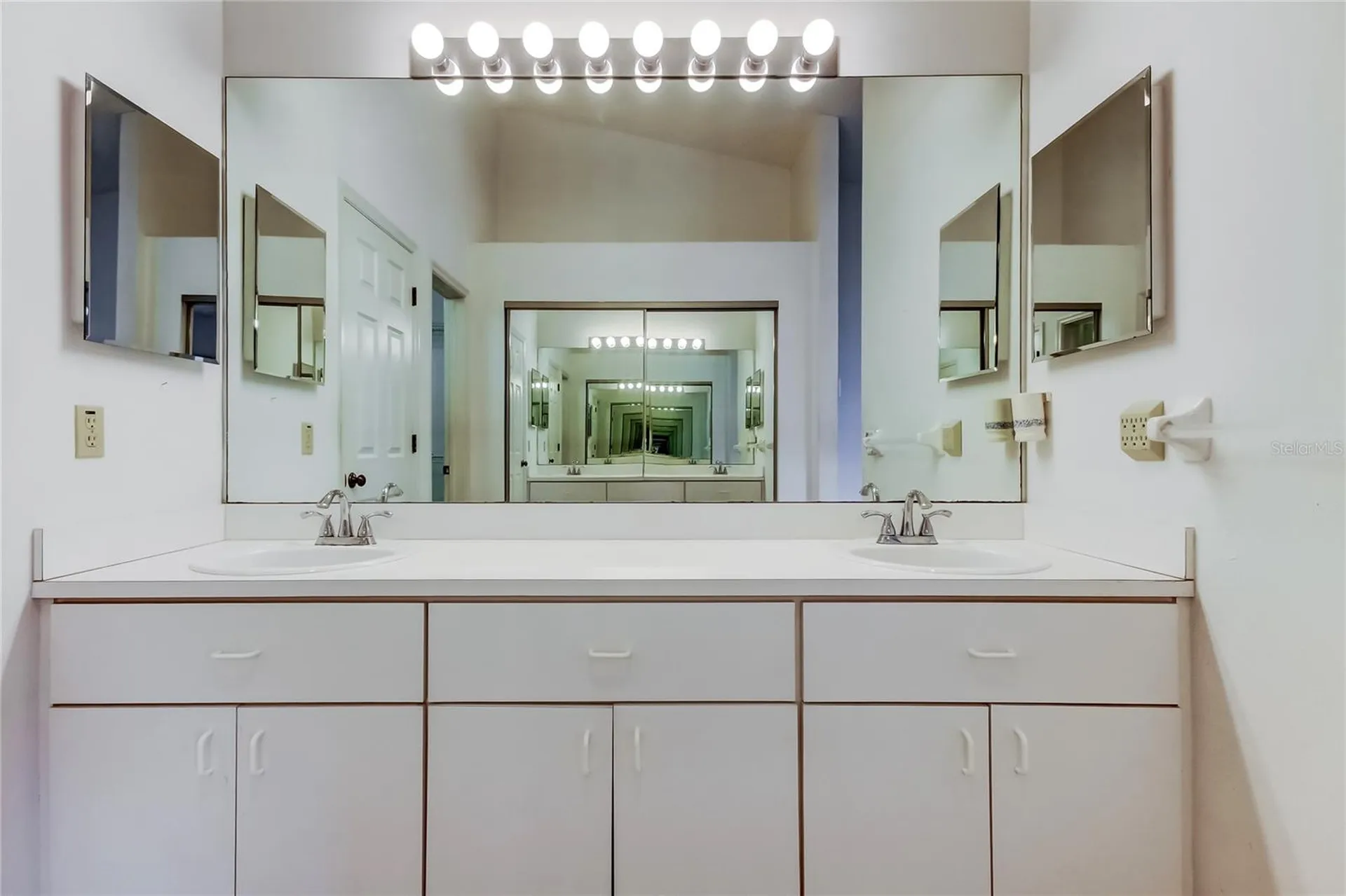 7522 Mediterranean Court Hudson FL 34667