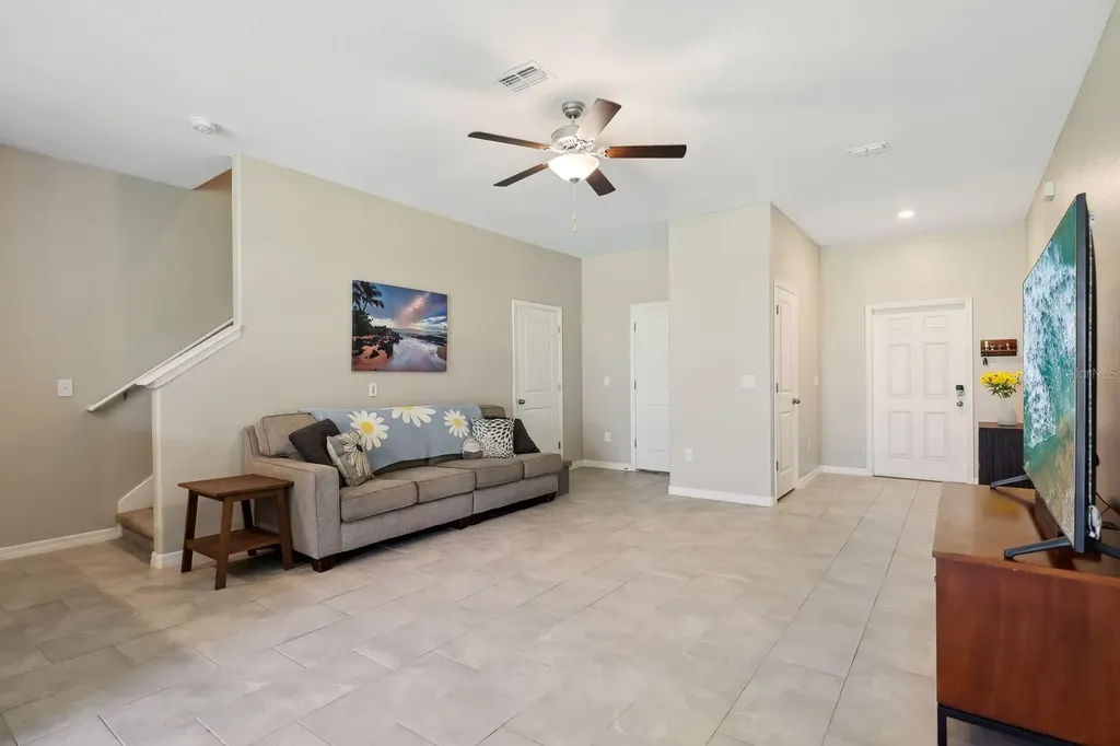 14323 Easy Goer Street Ruskin FL 33573