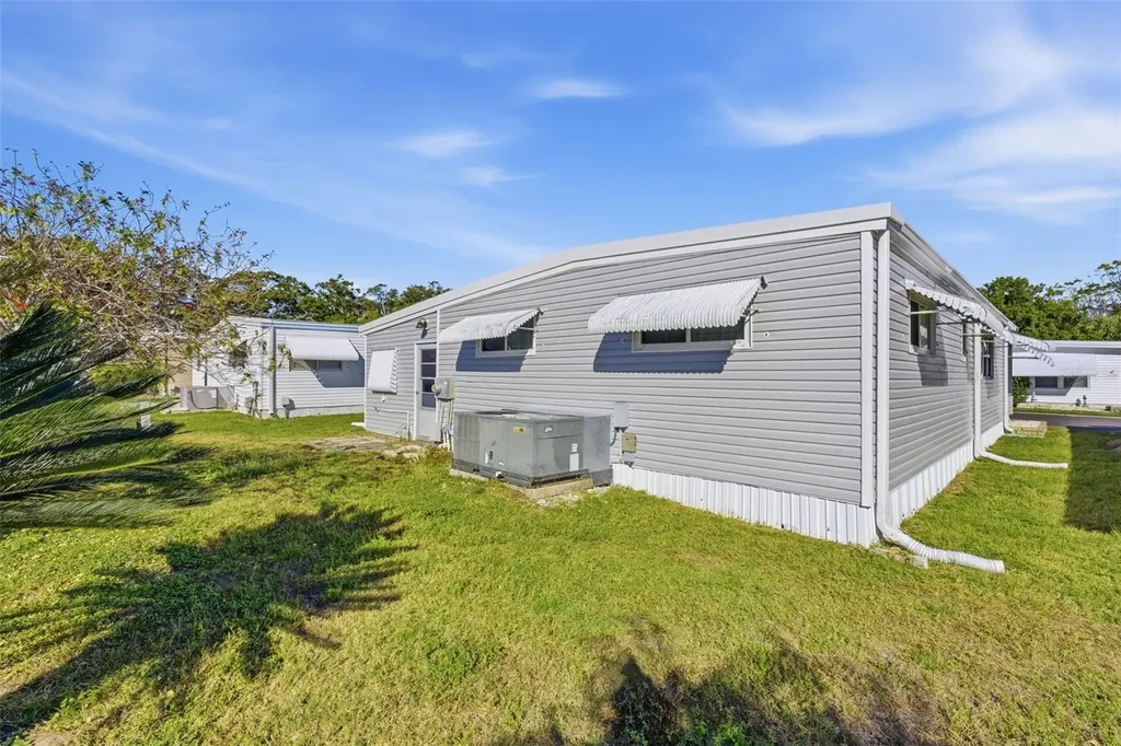 226 Royal Palm Circle Largo FL 33778