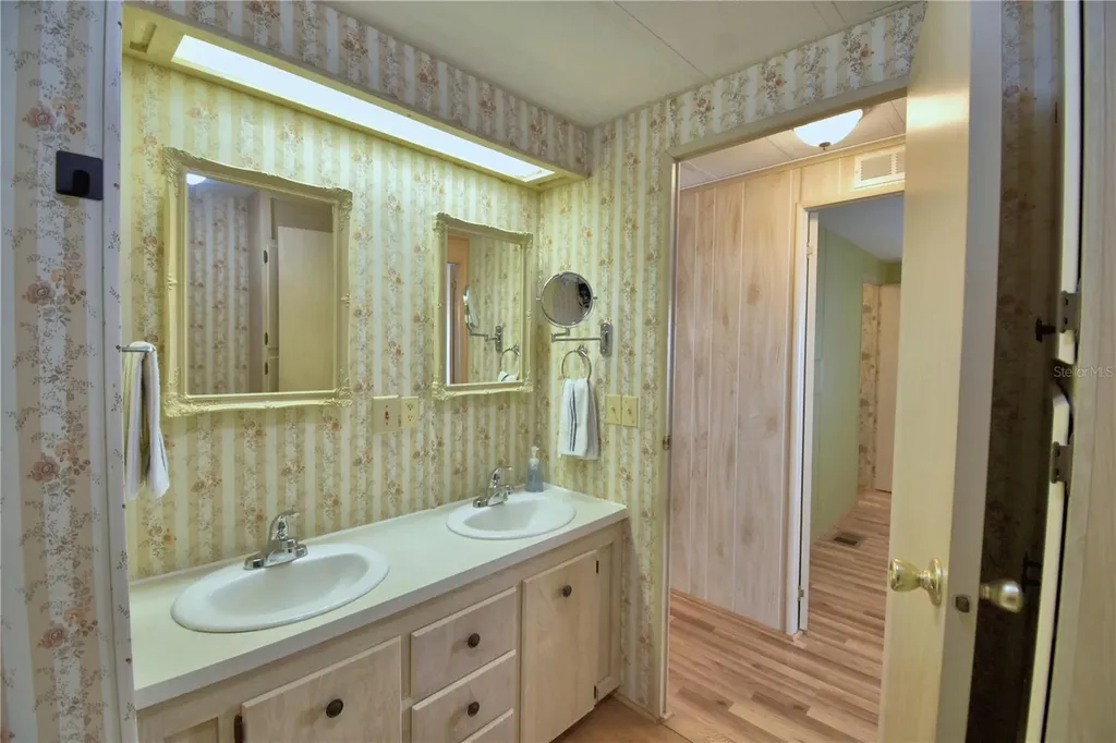4063 Rolling Oaks Drive Winter Haven FL 33880