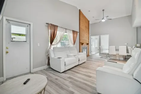 6745 Ralston Beach Circle Tampa FL 33614