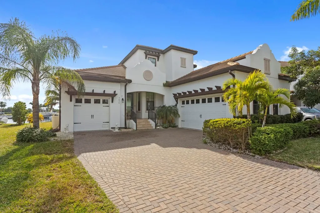 3036 Christophers Watch Lane Ruskin FL 33570