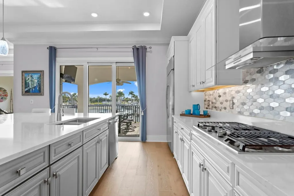 3036 Christophers Watch Lane Ruskin FL 33570
