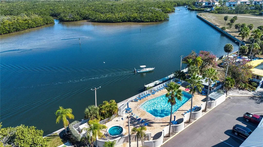 3036 Christophers Watch Lane Ruskin FL 33570