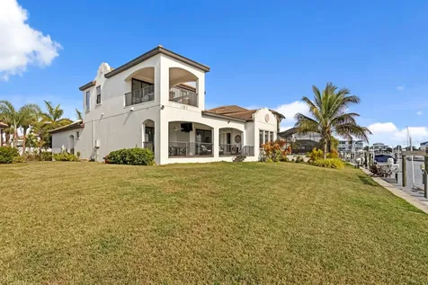 3036 Christophers Watch Lane Ruskin FL 33570