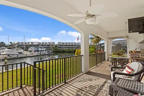 3036 Christophers Watch Lane Ruskin FL 33570