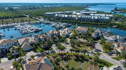 3036 Christophers Watch Lane Ruskin FL 33570