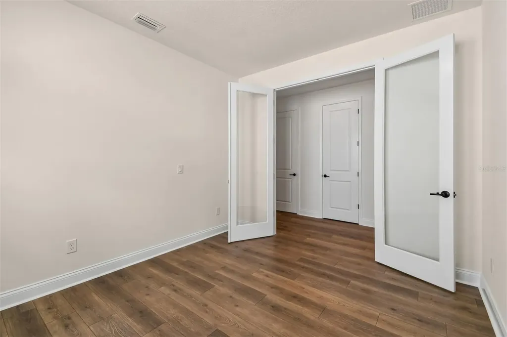 6056 Sacred Oak Avenue Mount Dora FL 32757