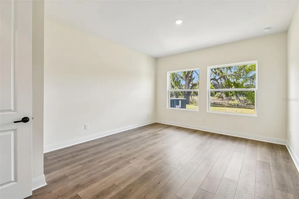 6056 Sacred Oak Avenue Mount Dora FL 32757
