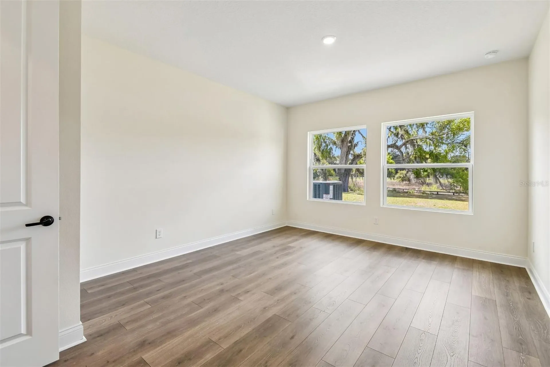 6056 Sacred Oak Avenue Mount Dora FL 32757
